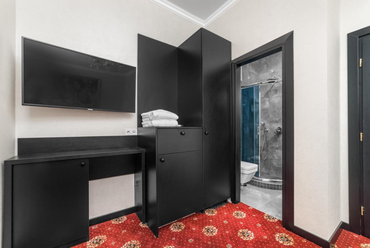 Apart Hotel D'Monica Odessa Esterno foto