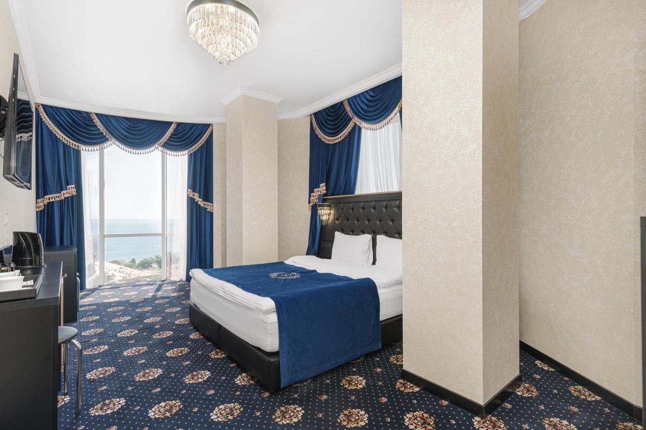 Apart Hotel D'Monica Odessa Esterno foto