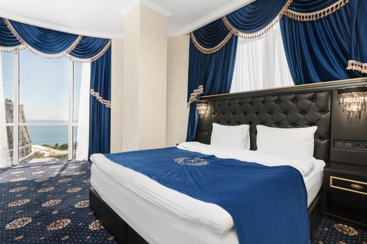 Apart Hotel D'Monica Odessa Esterno foto