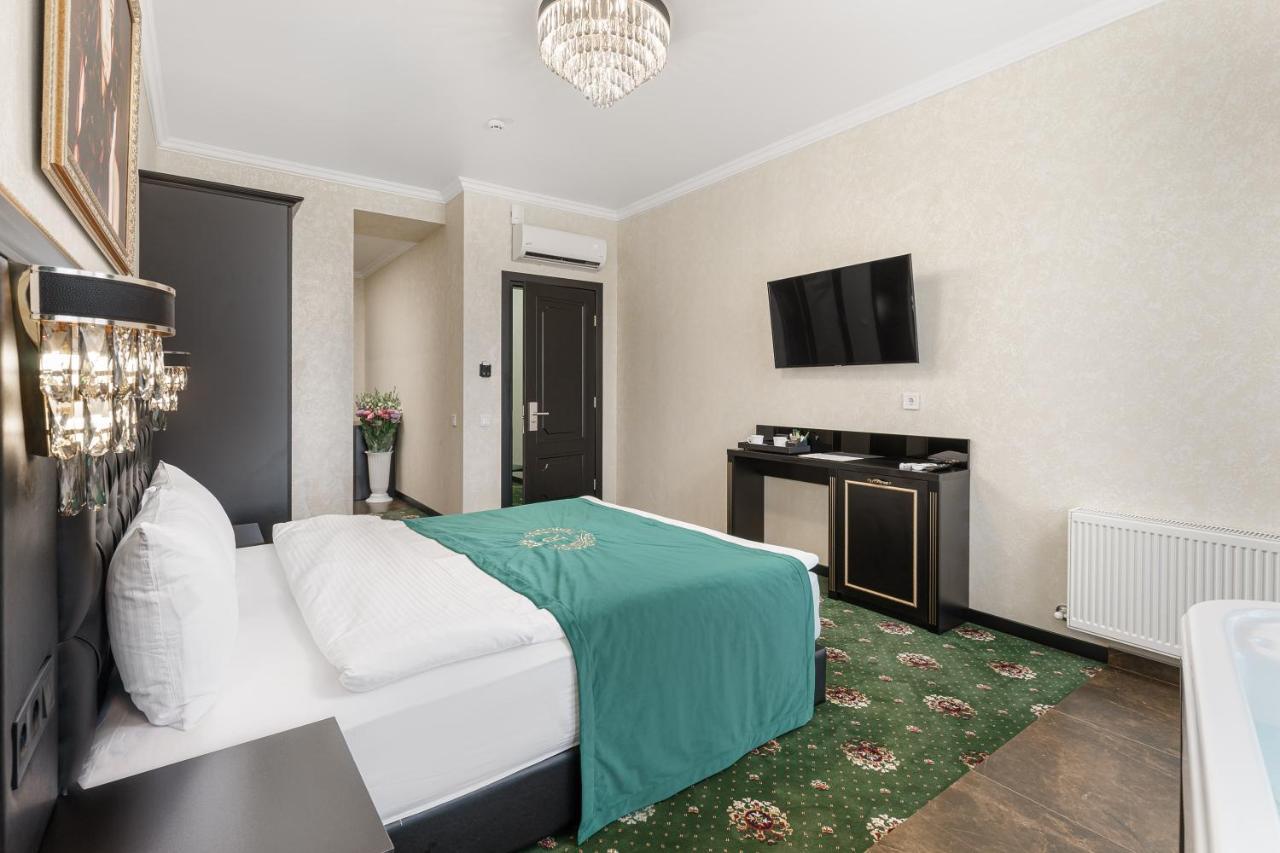 Apart Hotel D'Monica Odessa Esterno foto