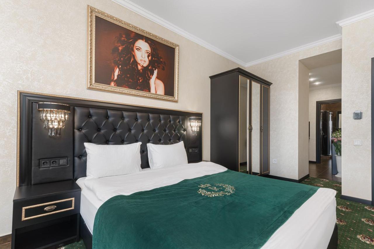 Apart Hotel D'Monica Odessa Esterno foto